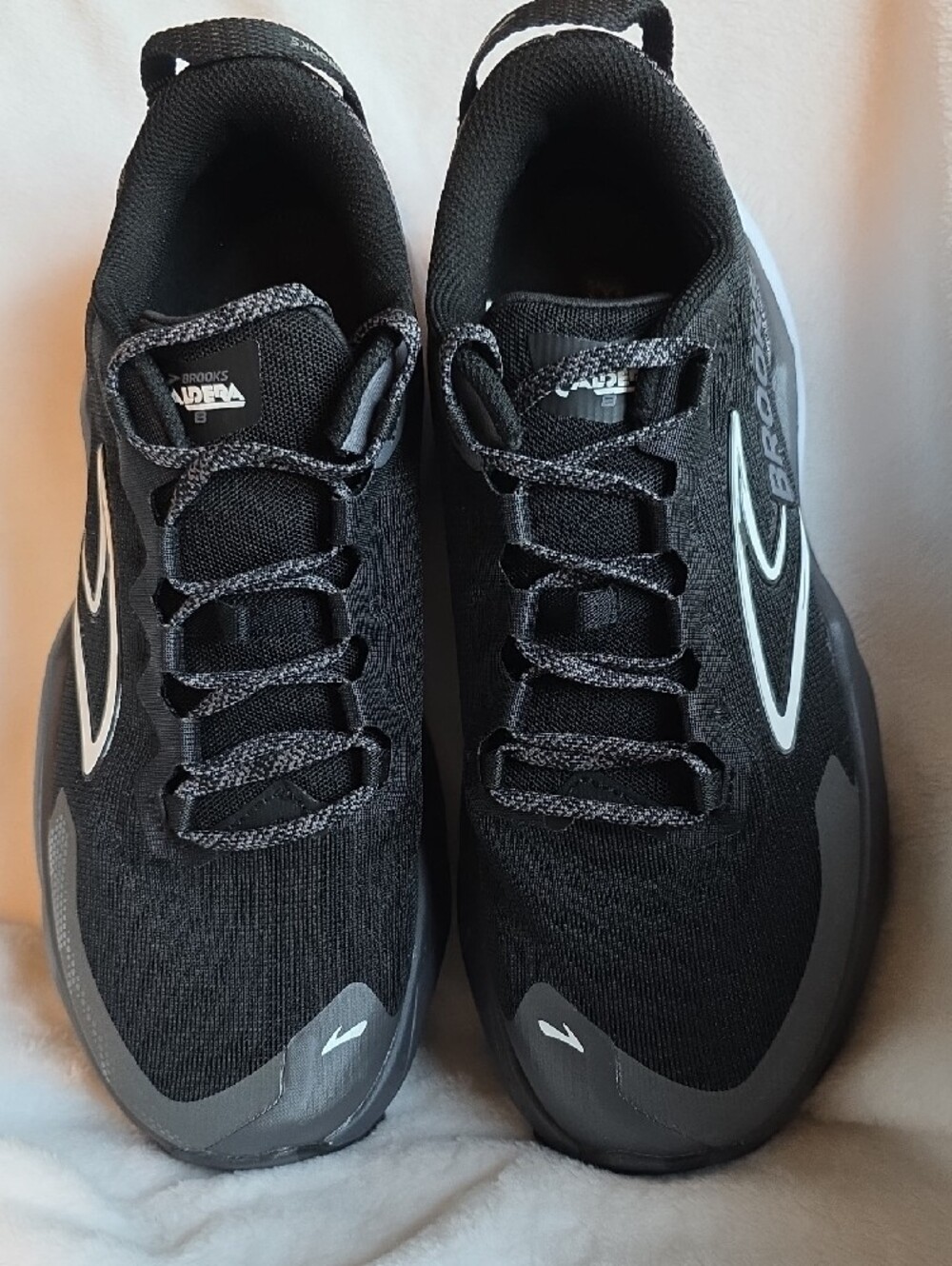 Brooks Women’s Caldera 8 Black and Gray Trail Running Shoes - Picture 2 of 9